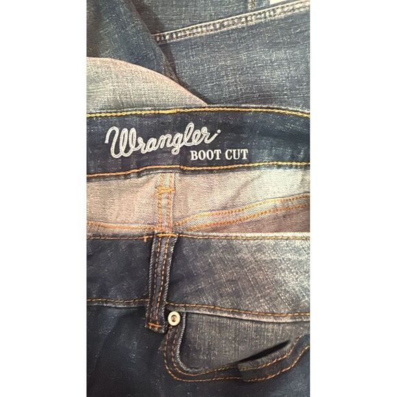 Wrangler Retro Mae Mid Rise Bootcut Blue Jeans Dark Wash Size 17 x 34 New - Picture 9 of 10
